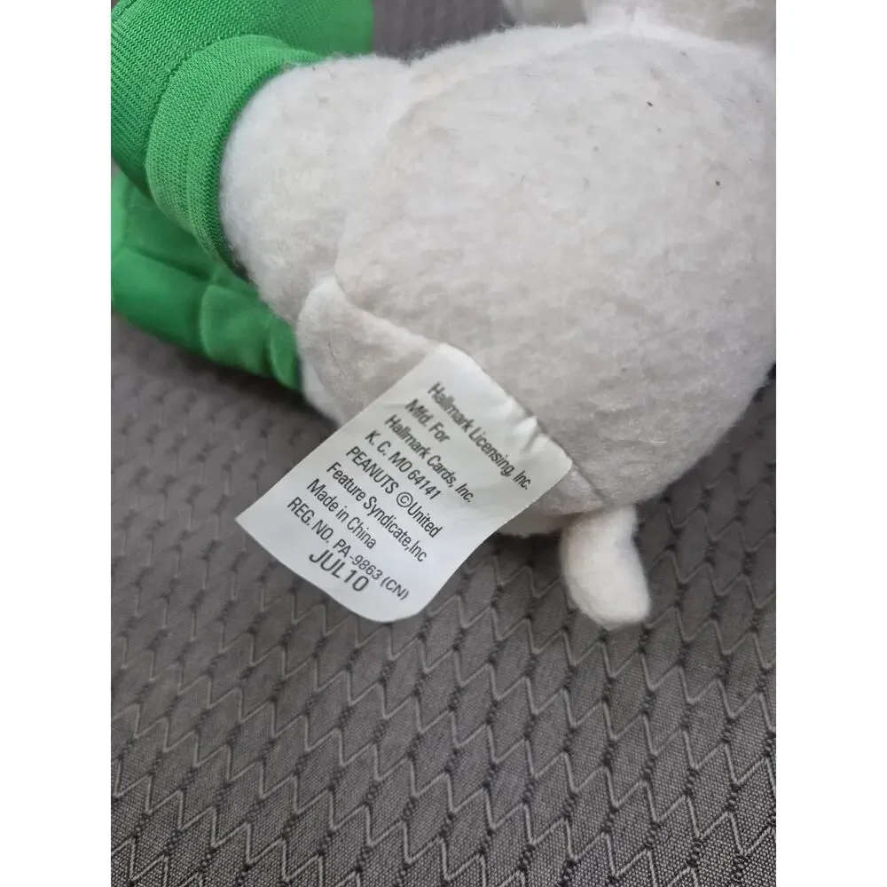 2010 Hallmark Peanuts 6
